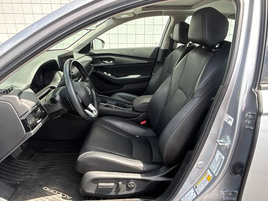 Used 2023 Honda Accord Touring image 4