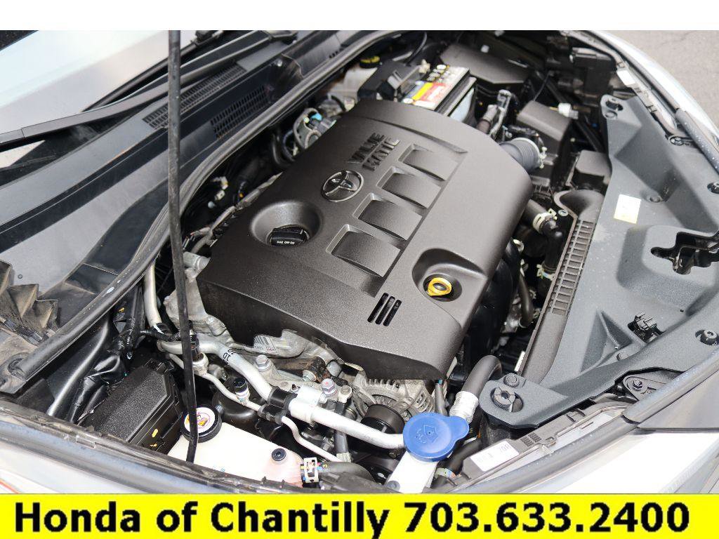 Used 2021 Toyota C-HR XLE image 33