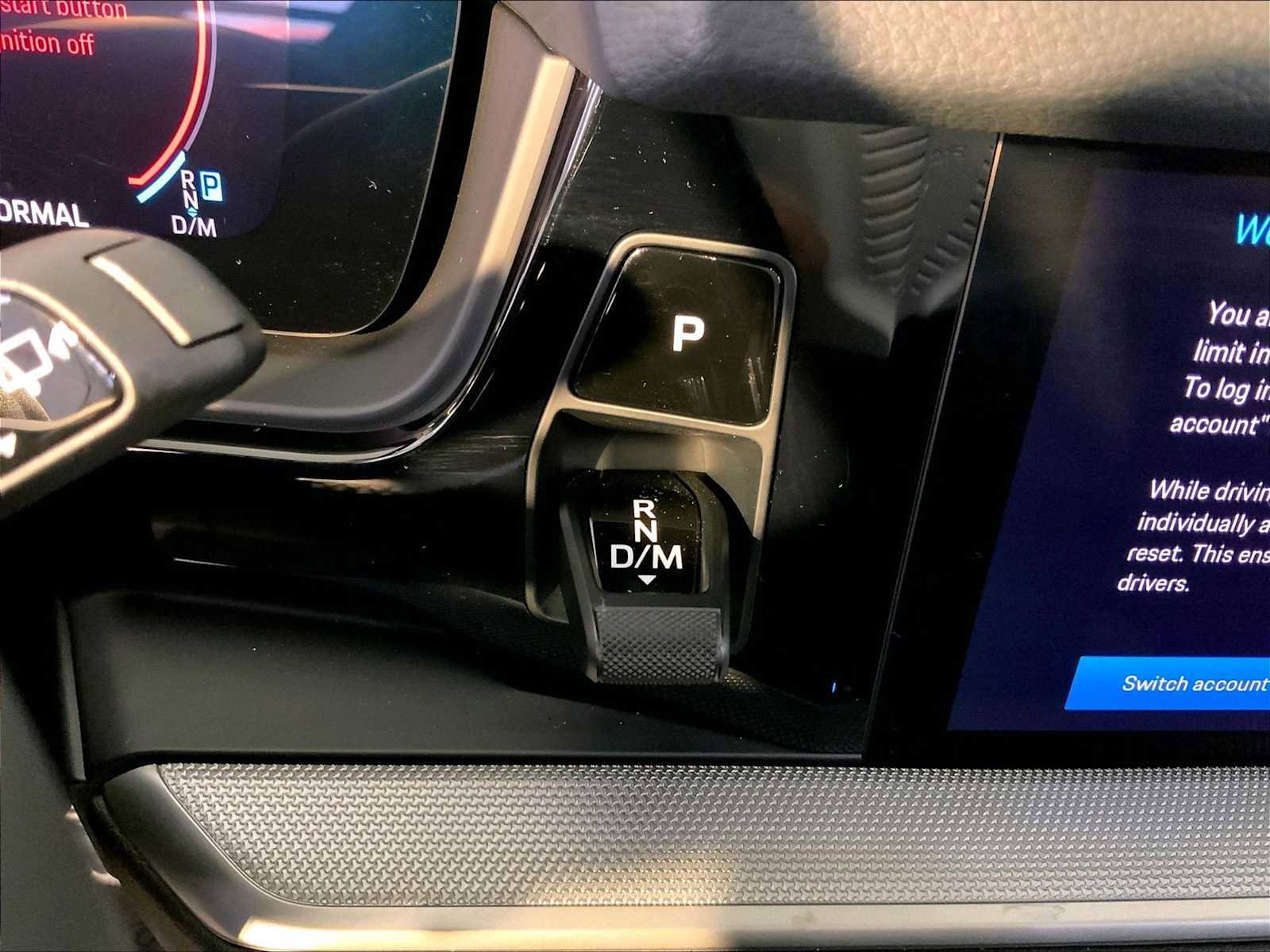 Certified 2025 Porsche Cayenne image 17