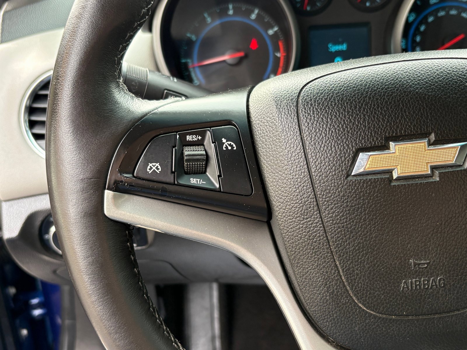 Used 2012 Chevrolet Cruze LT image 32