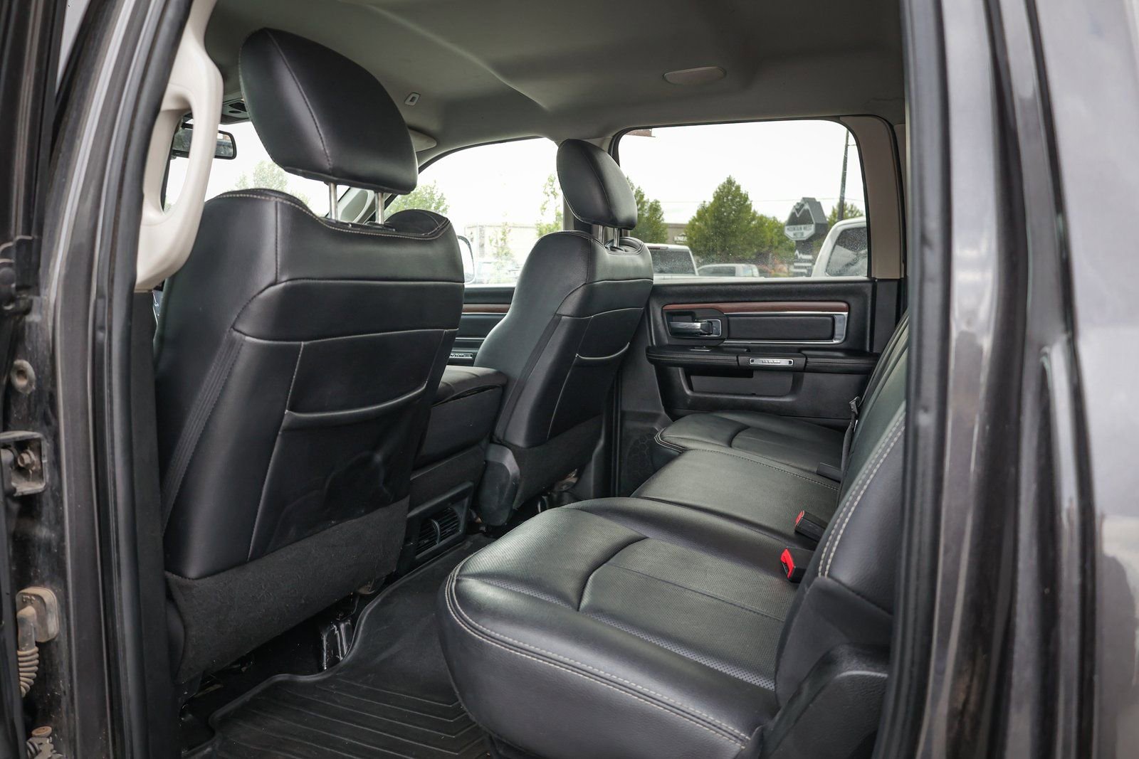 Used 2018 RAM 3500 Laramie w/ Protection Group image 23