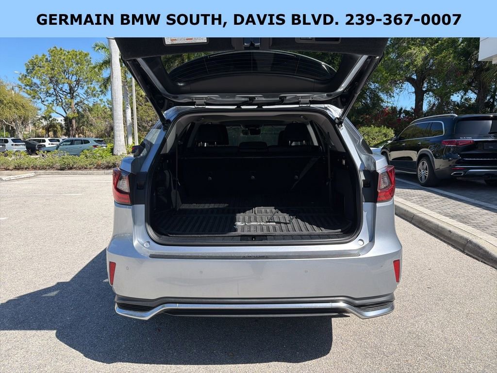 Used 2022 Lexus RX 350L Premium w/ Premium Package image 10