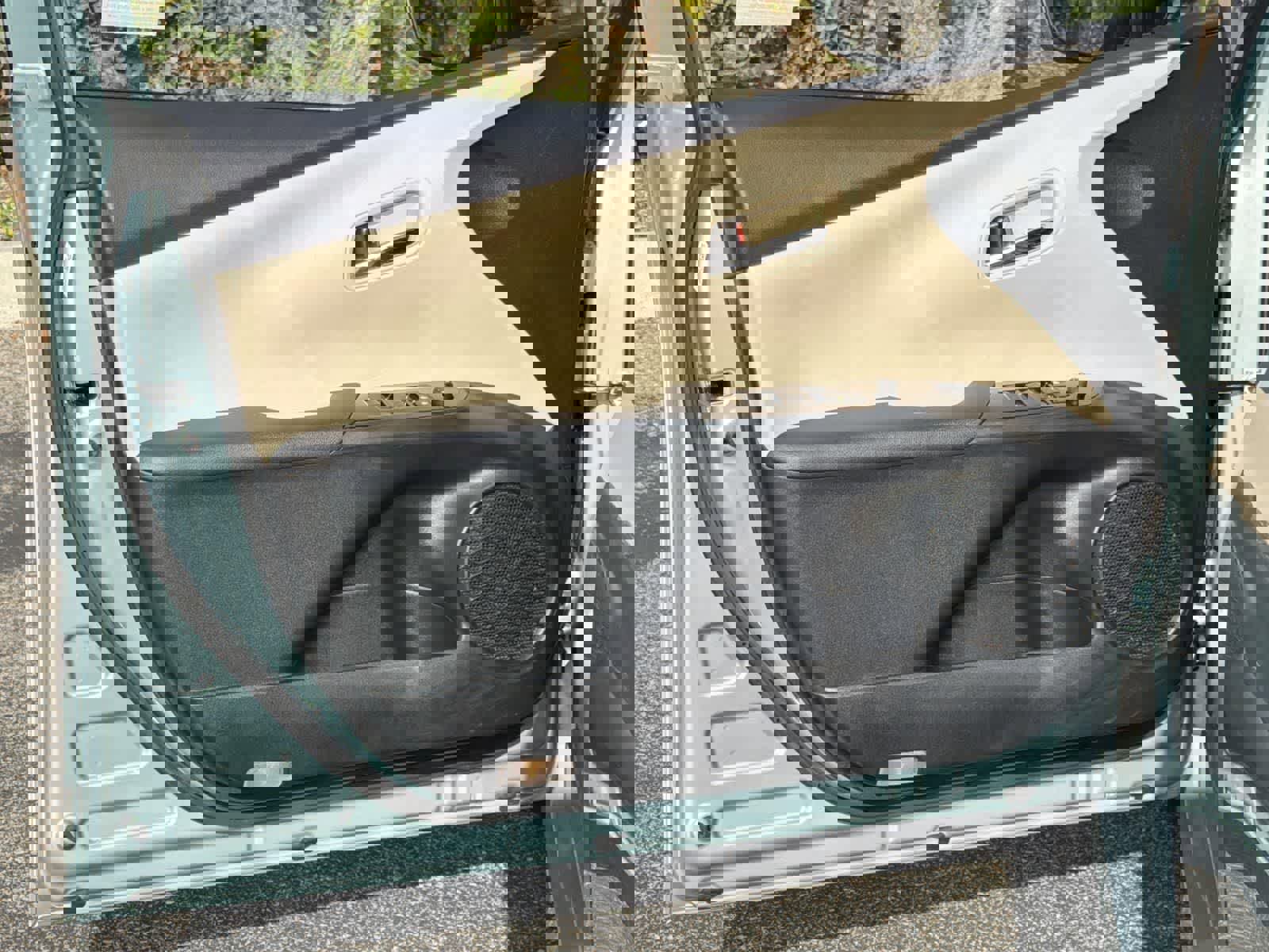 Used 2021 Toyota Prius L Eco image 22