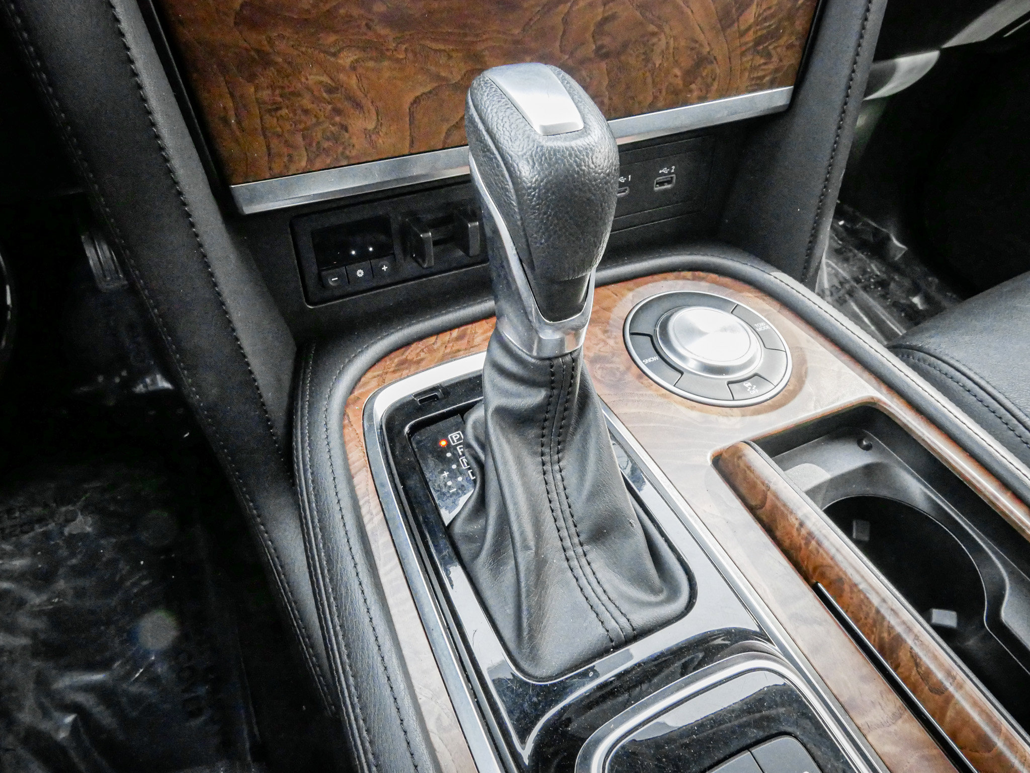 Used 2022 Nissan Armada SL image 25