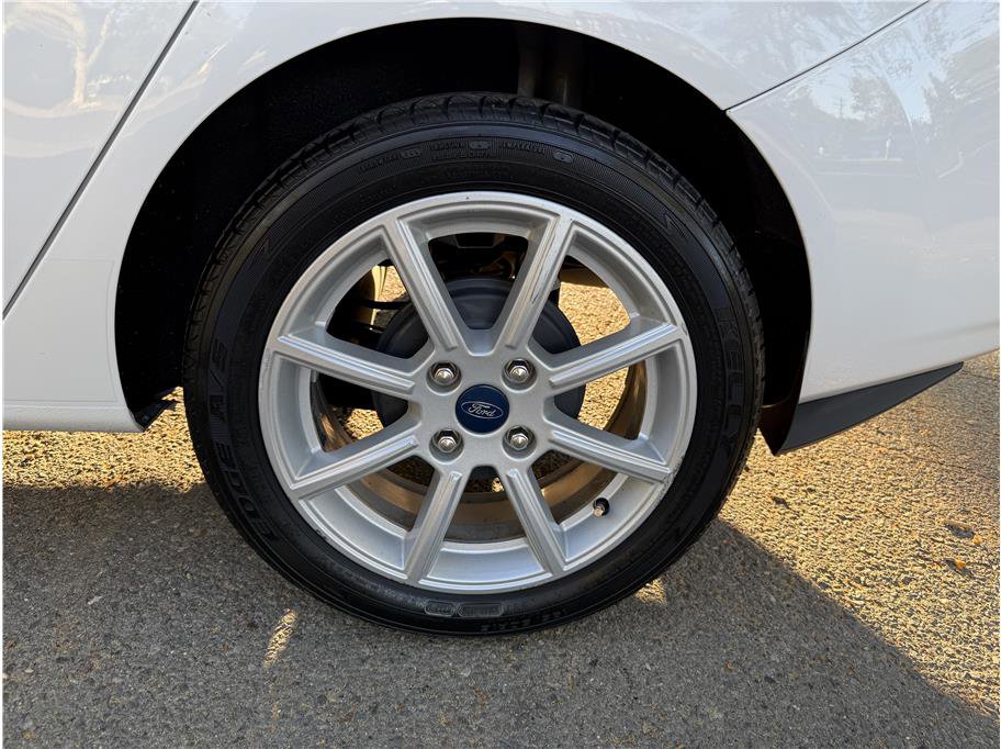 Used 2019 Ford Fiesta SE image 12