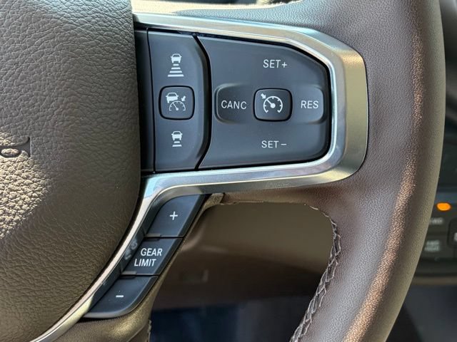 New 2026 RAM 3500 Laramie AWD/4WD image 20