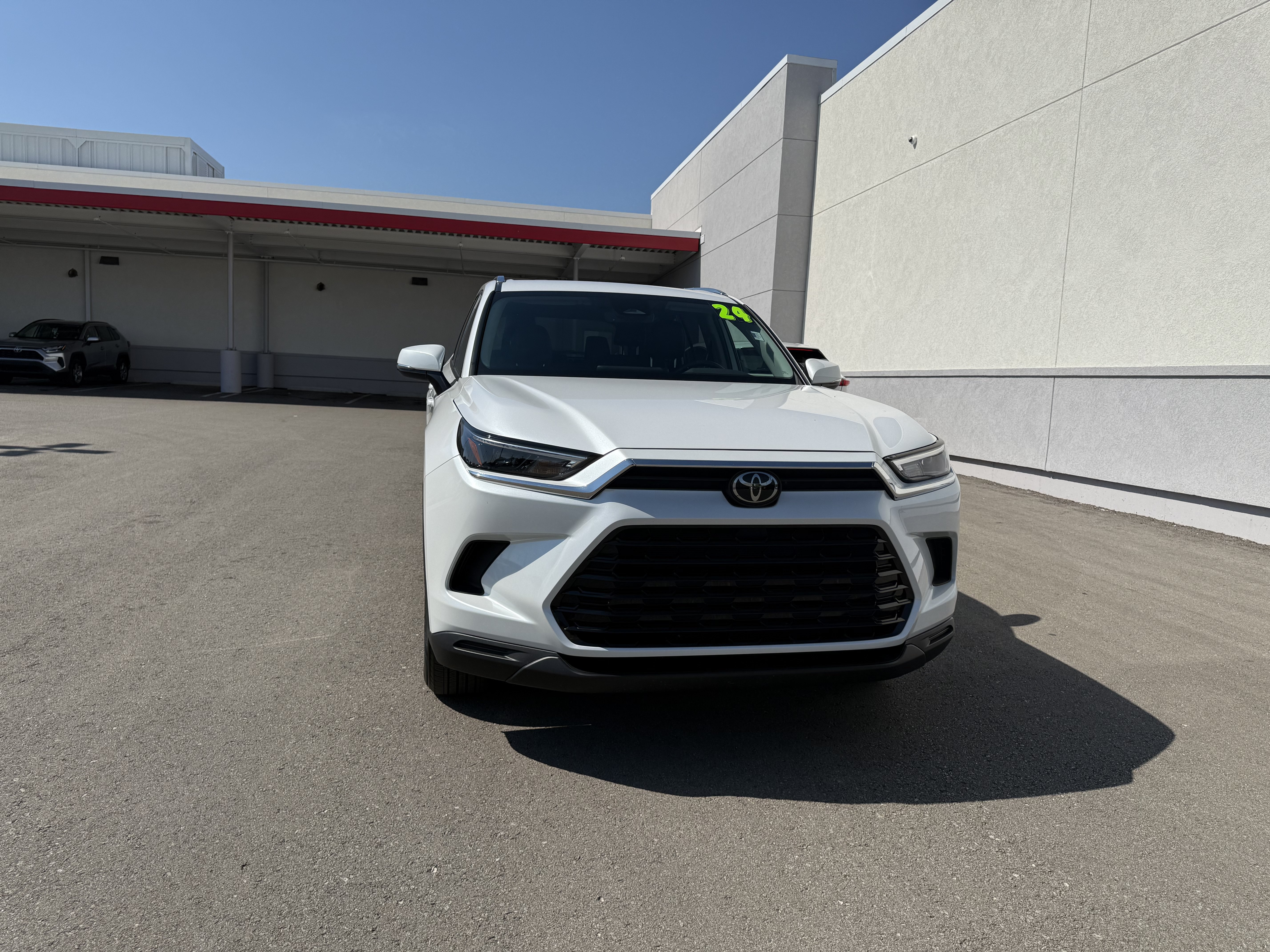 Certified 2024 Toyota Grand Highlander AWD image 19