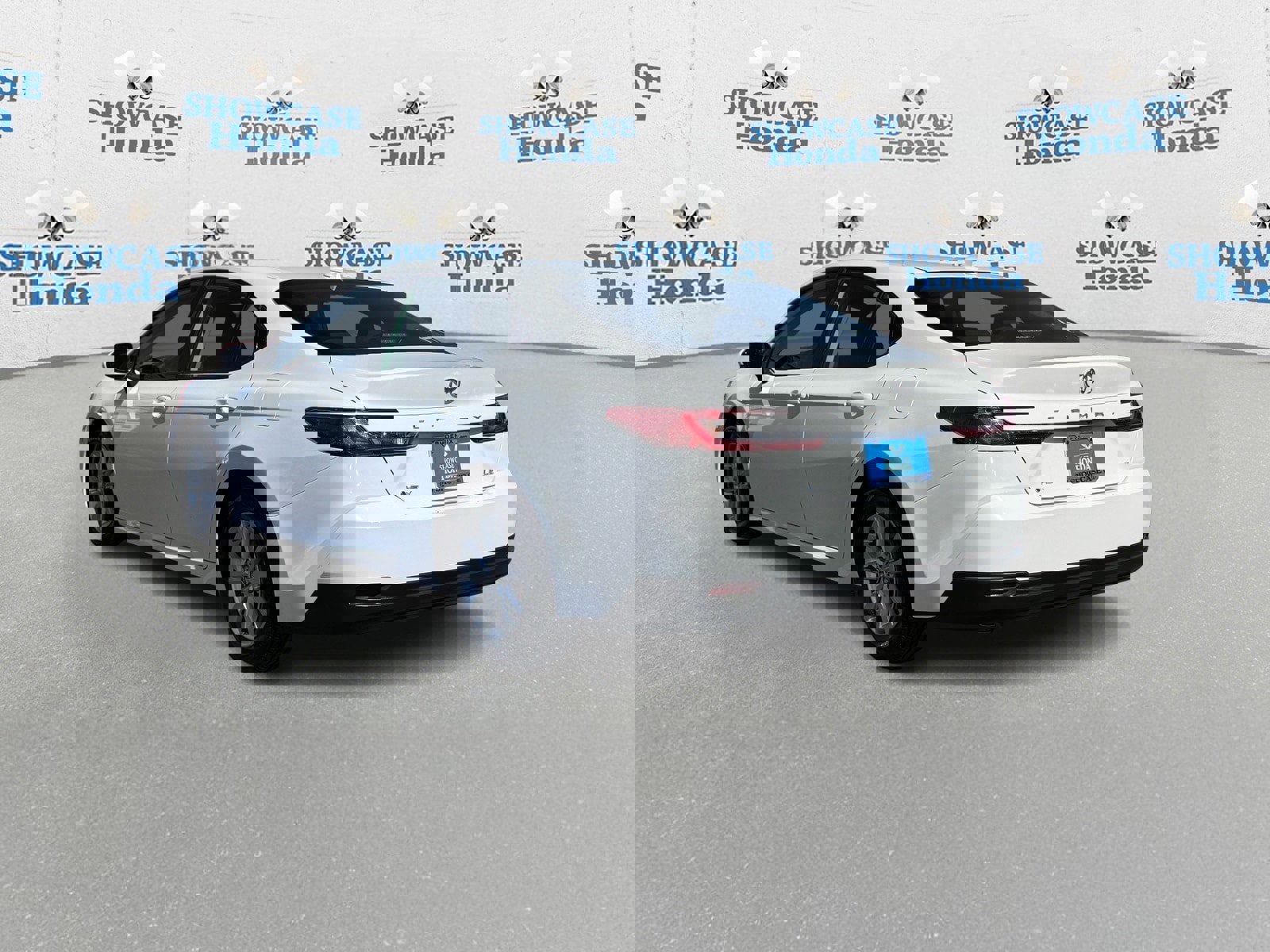 Used 2025 Toyota Camry Hybrid image 5
