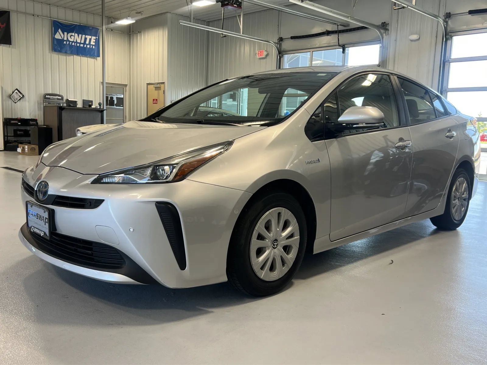 Used 2019 Toyota Prius LE FWD image 6