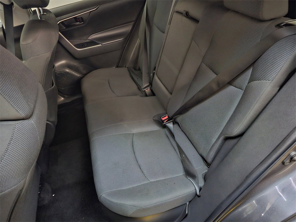 Used 2023 Toyota RAV4 LE image 17
