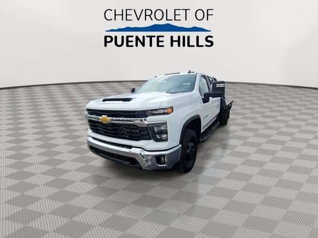 Used 2024 Chevrolet Silverado 3500 LT w/ Convenience Package AWD/4WD image 3