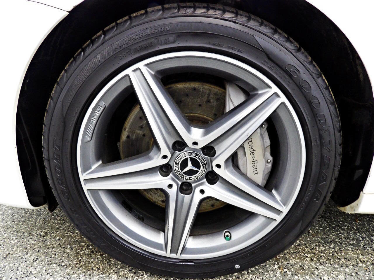 Used 2019 Mercedes-Benz E 300 4MATIC image 19