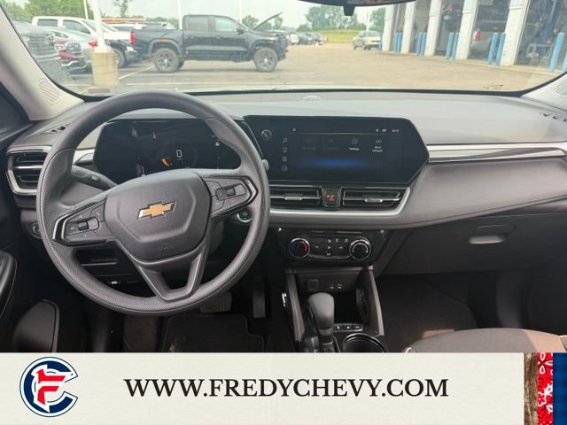 Used 2025 Chevrolet TrailBlazer LT AWD/4WD image 10