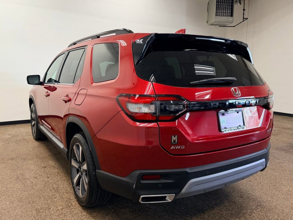 Used 2023 Honda Pilot Touring image 3