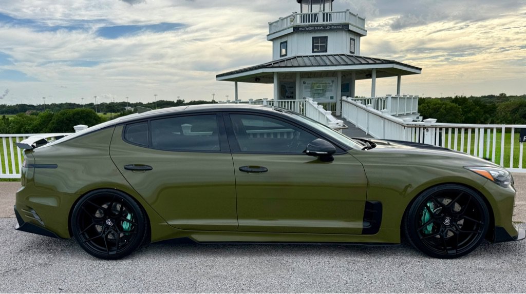 Used 2019 Kia Stinger GT2 AWD/4WD image 4