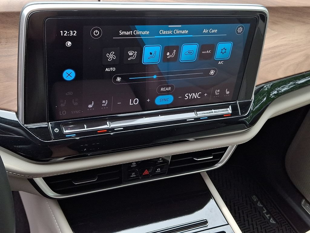 Certified 2024 Volkswagen Atlas SE AWD/4WD image 15