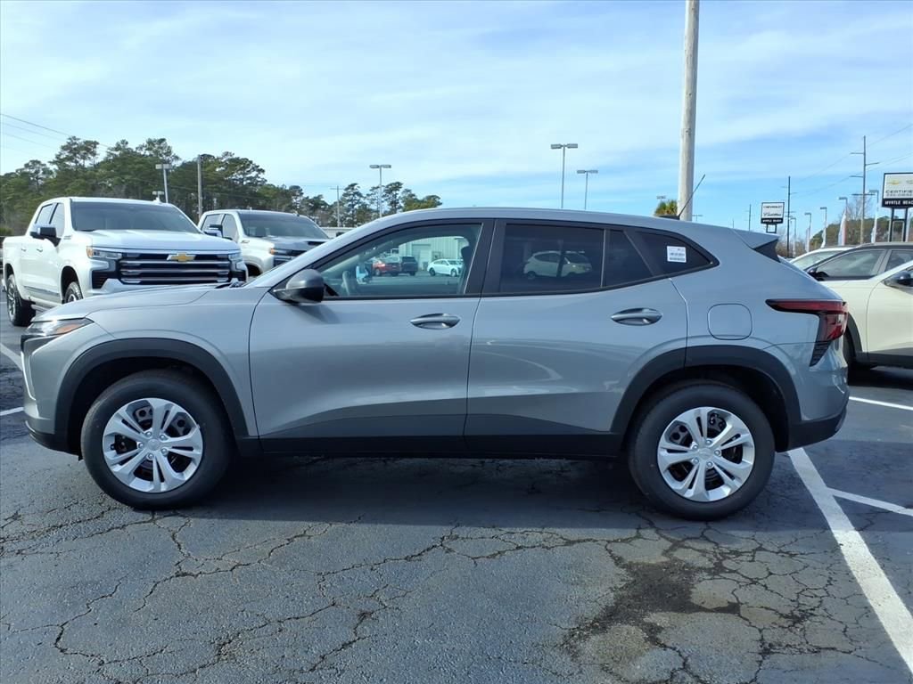 New 2026 Chevrolet Trax LS w/ Driver Confidence Package image 6