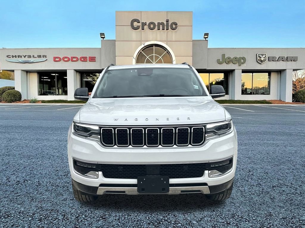 Used 2024 Jeep Wagoneer Series III w/ Premium Group I AWD/4WD image 8