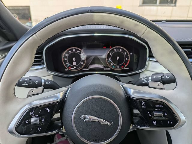 Used 2024 Jaguar XF R-Dynamic SE AWD/4WD image 30