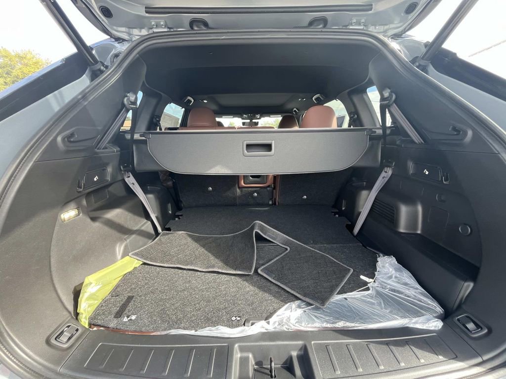 New 2026 Mitsubishi Outlander SEL FWD image 15