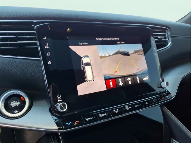 Used 2024 Jeep Wagoneer L Series II w/ Convenience Group I image 26