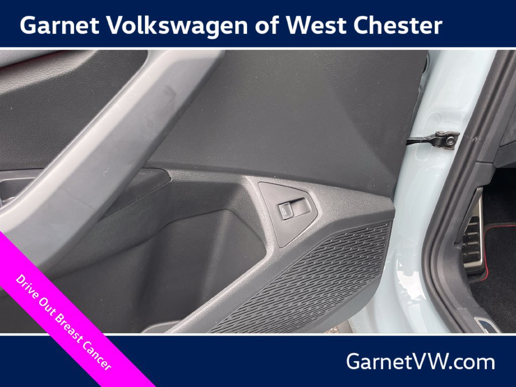 New 2026 Volkswagen Jetta GLI Autobahn FWD image 9