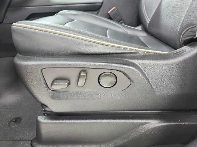 Used 2023 GMC Yukon SLT RWD image 20