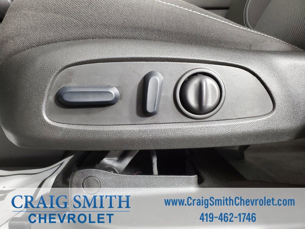 Used 2025 Chevrolet Blazer LT image 21