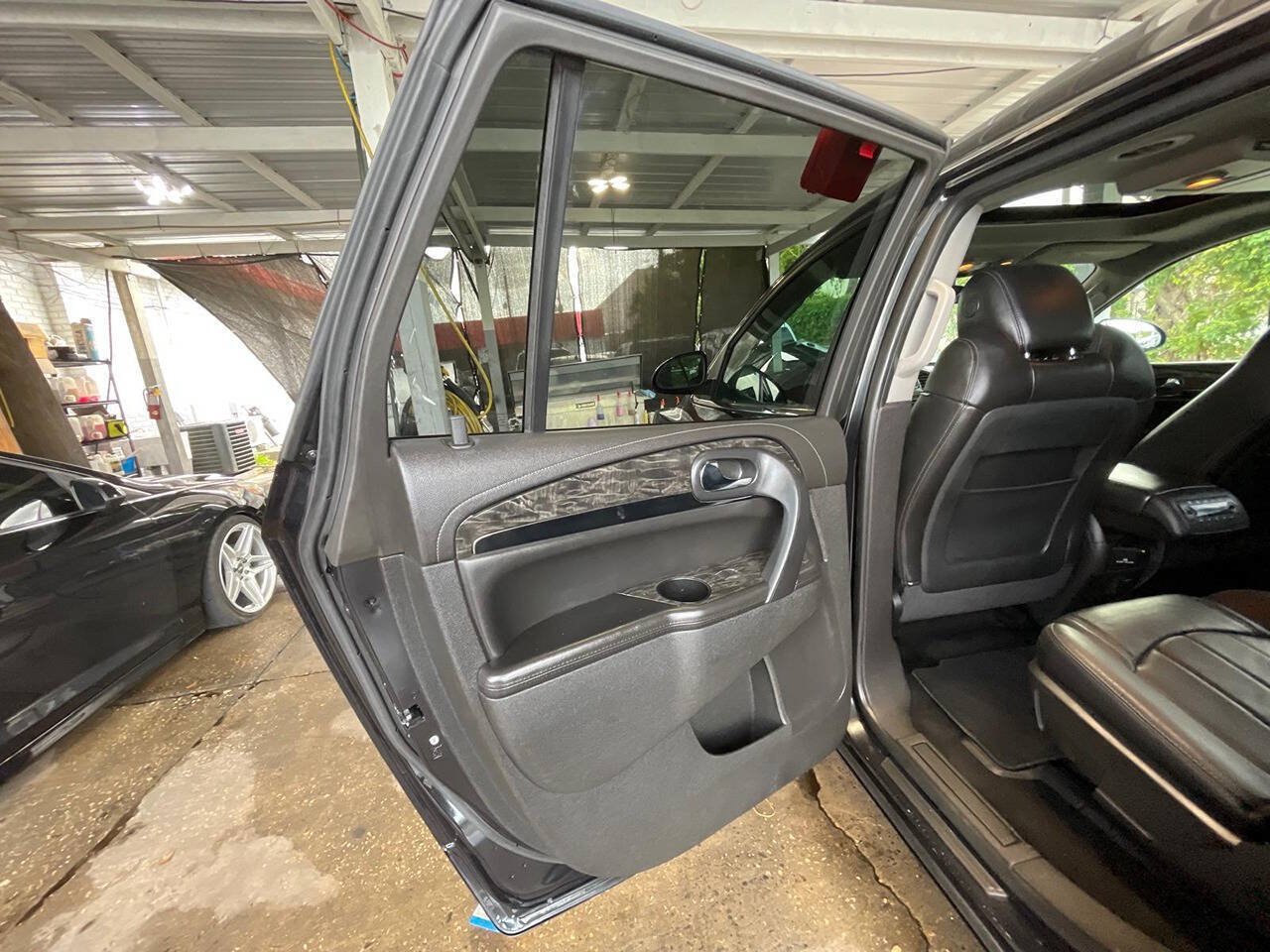 Used 2014 Buick Enclave Premium AWD/4WD image 15