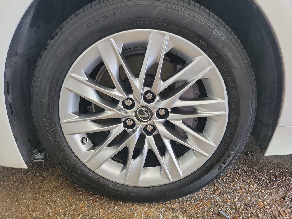 Used 2018 Lexus LS 500 w/ Interior Upgrade Package RWD image 39