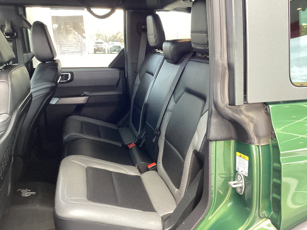 Used 2022 Ford Bronco Black Diamond image 17