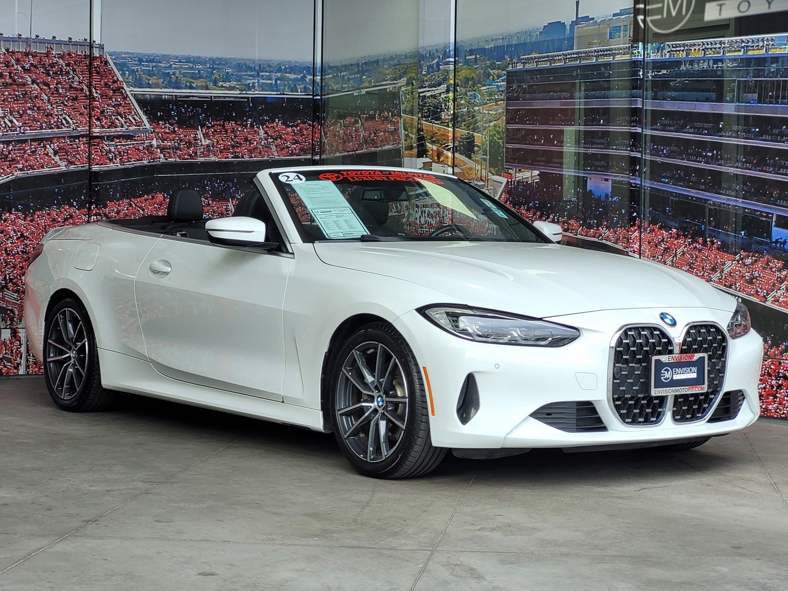 Used 2024 BMW 430i Convertible image 2