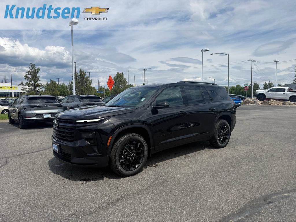 New 2026 Chevrolet Traverse LT w/ Midnight/Sport Edition AWD/4WD image 3
