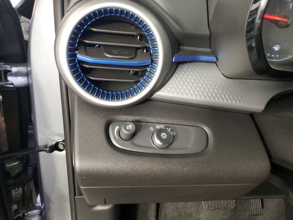 Used 2026 Chevrolet Trax LS w/ LS Convenience Package image 26