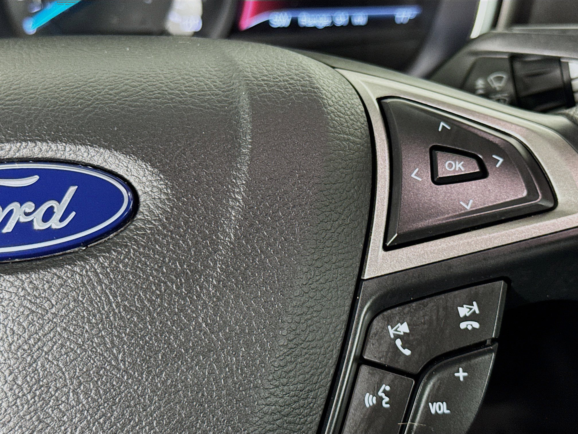 Used 2019 Ford Fusion SE FWD image 14