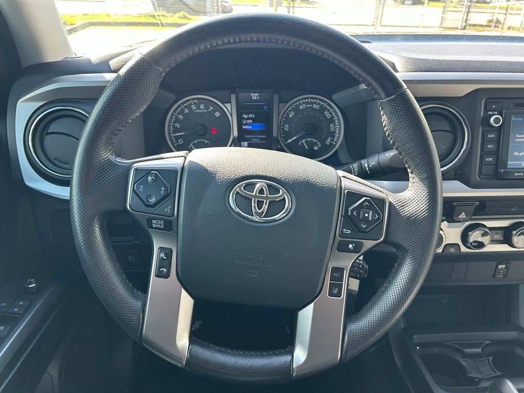 Certified 2018 Toyota Tacoma SR5 w/ SR5 Appearance Package (SM) AWD/4WD image 17