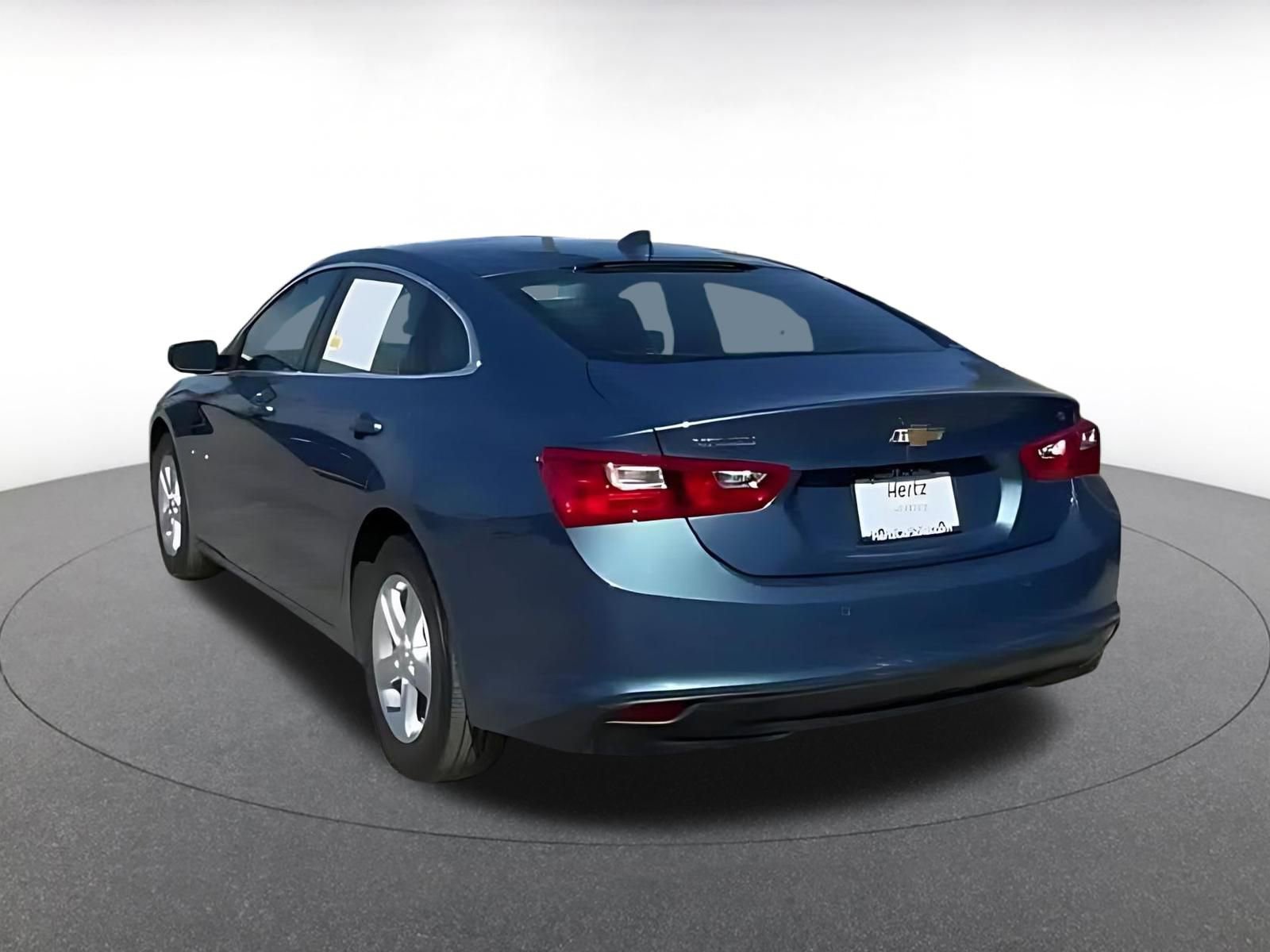 Used 2024 Chevrolet Malibu LT image 11