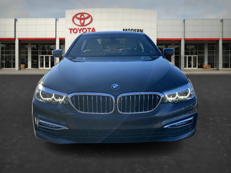 Used 2017 BMW 530i 530i image 2