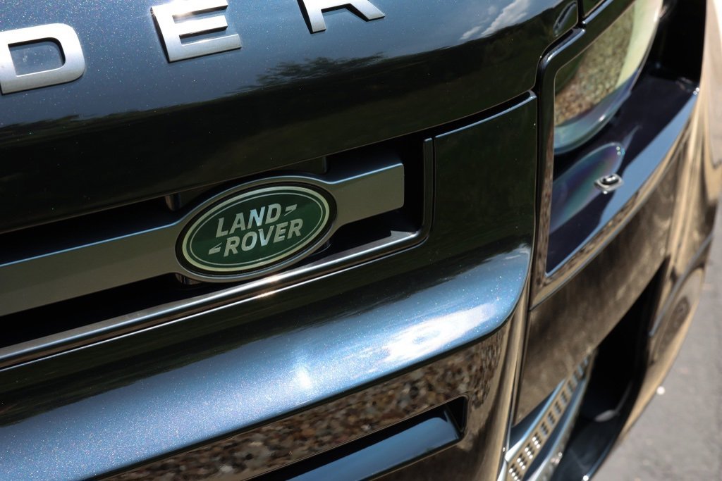 Used 2024 Land Rover Defender 130 V8 image 37