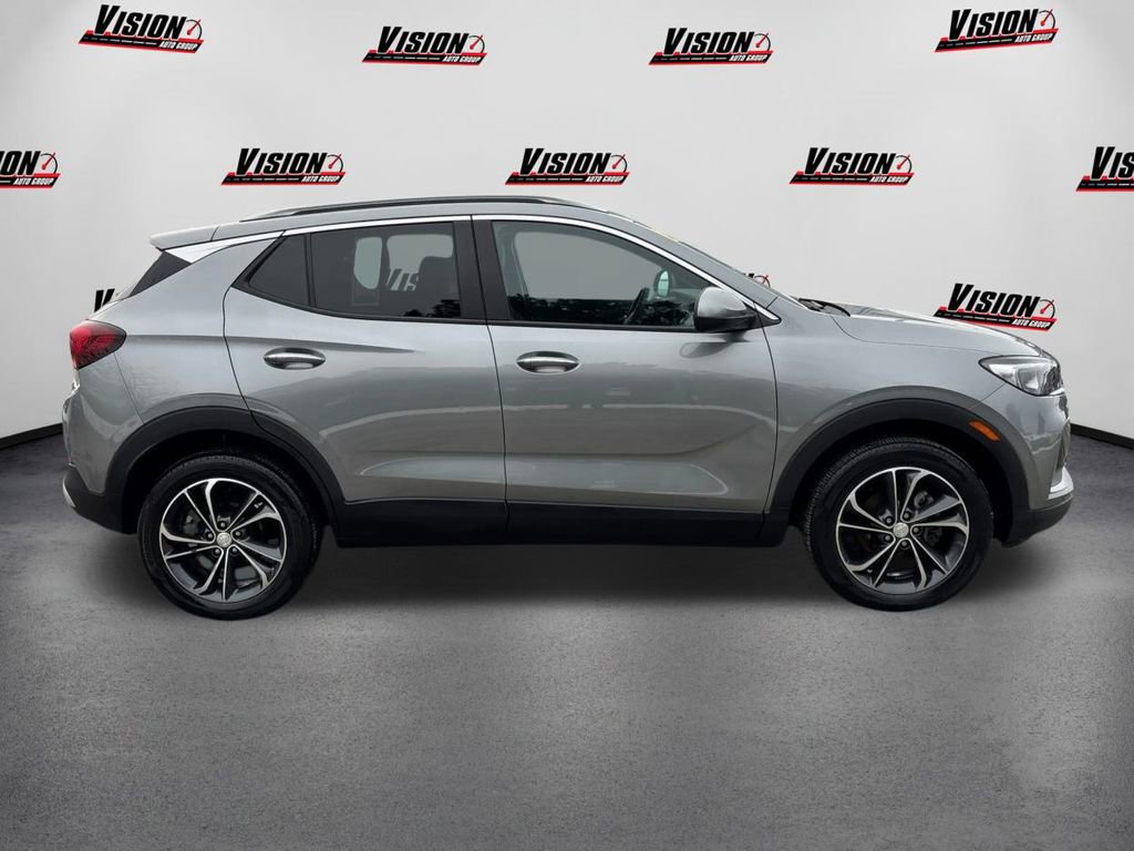 Used 2023 Buick Encore GX Select image 4