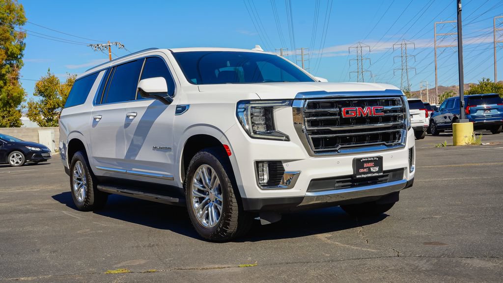 Used 2023 GMC Yukon XL SLT AWD/4WD image 7
