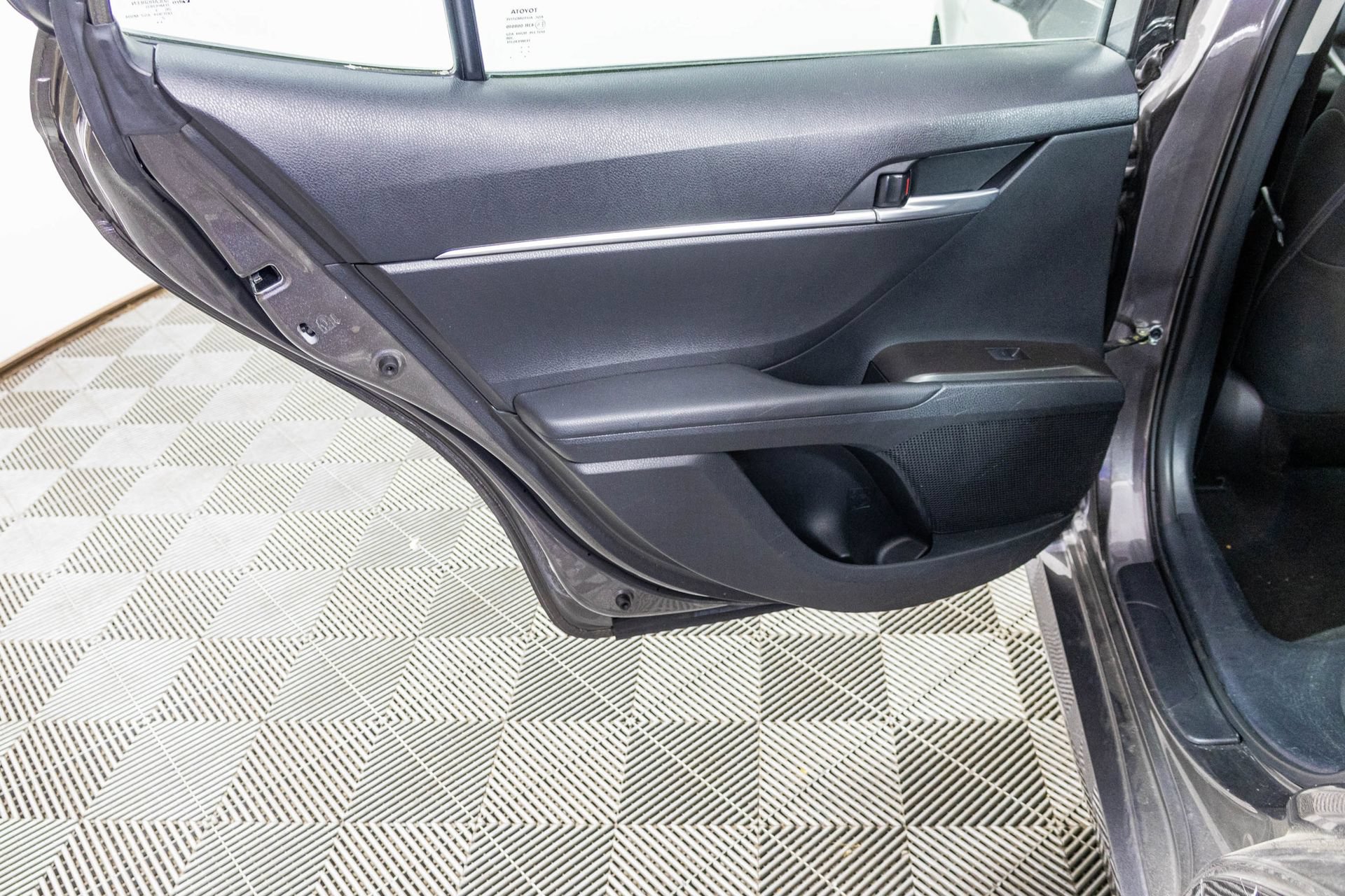 Used 2023 Toyota Camry LE FWD image 37