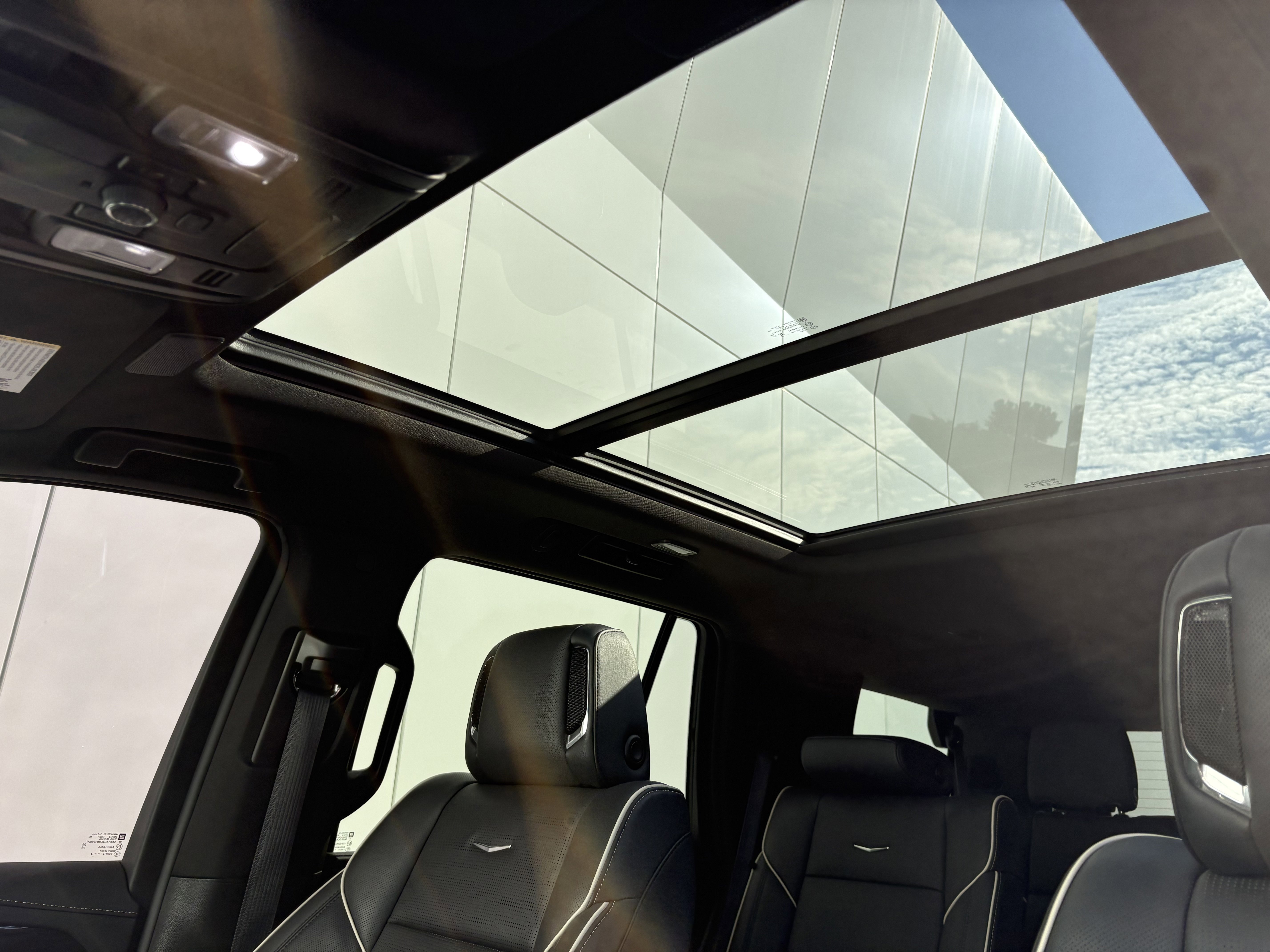 Used 2024 Cadillac Escalade Sport image 17