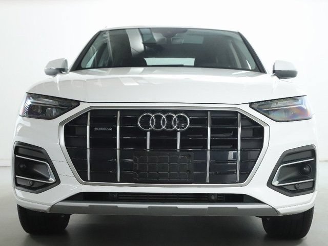 Used 2023 Audi Q5 2.0T Premium w/ Convenience Package AWD/4WD image 5