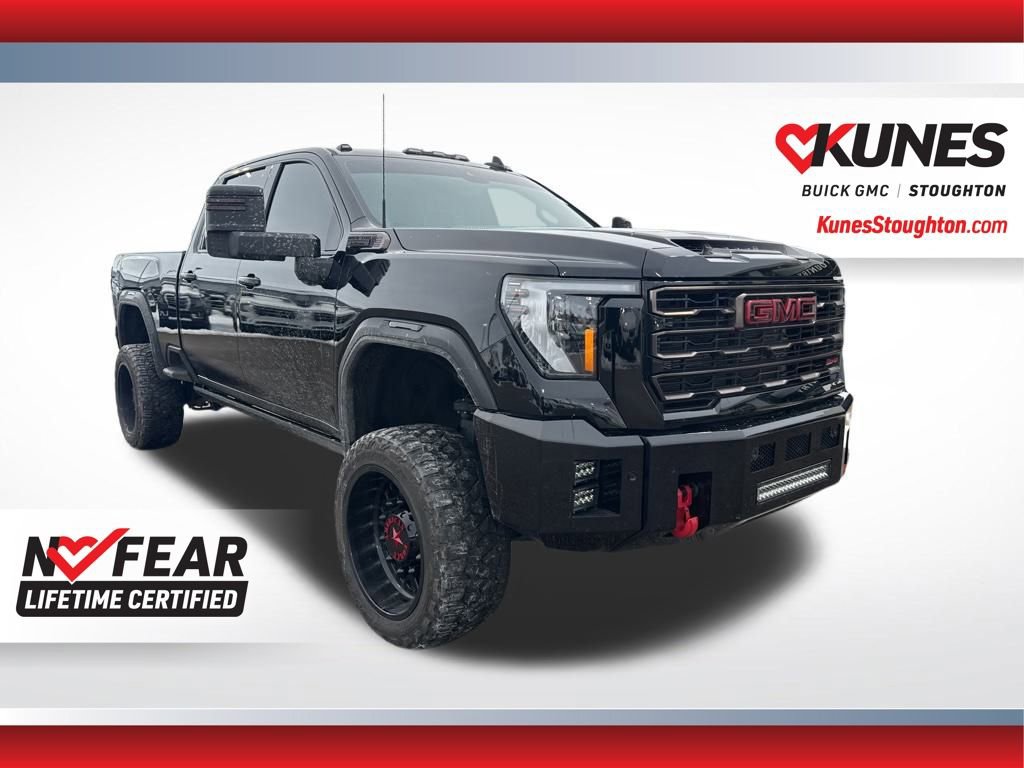 Used 2024 GMC Sierra 2500 AT4X image 1