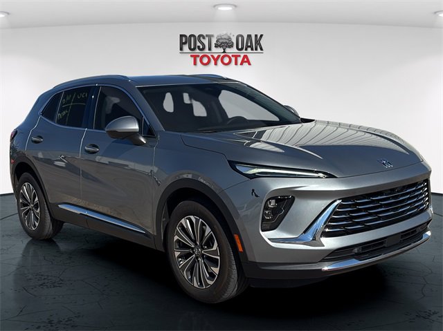 Used 2024 Buick Envision Preferred video 1