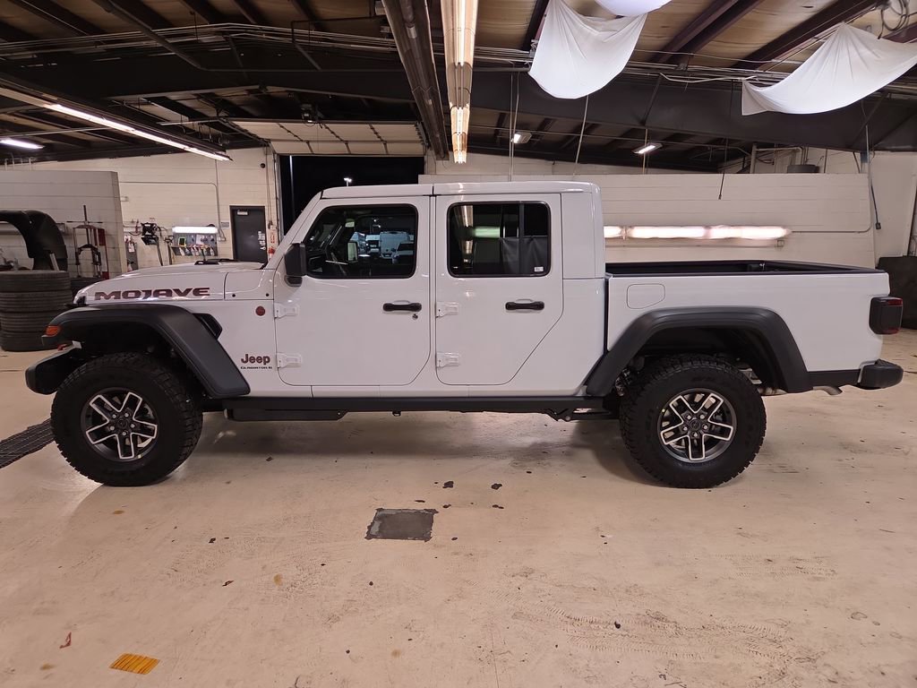 New 2026 Jeep Gladiator Mojave image 4