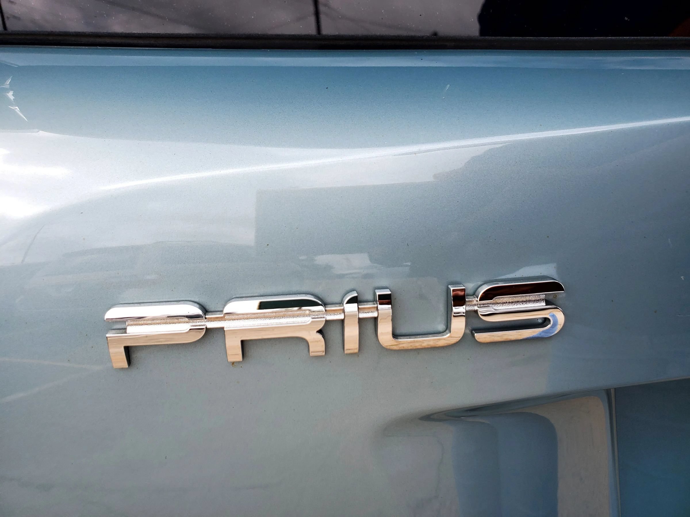 Used 2017 Toyota Prius Three w/ Carpet Mat Package FWD image 13