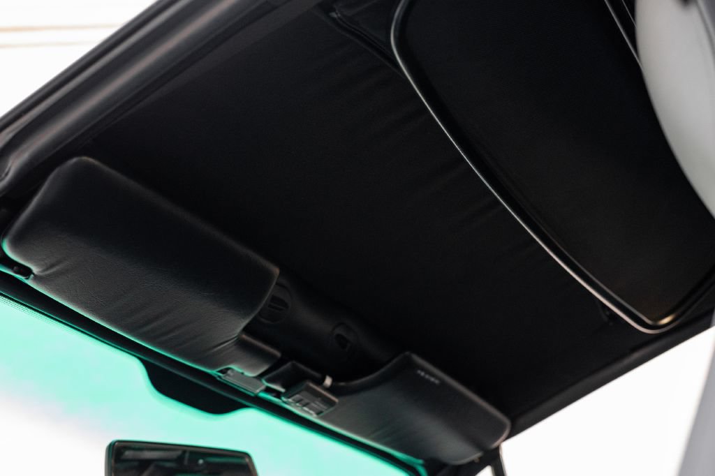 Used 1995 Porsche 911 Cabriolet image 34