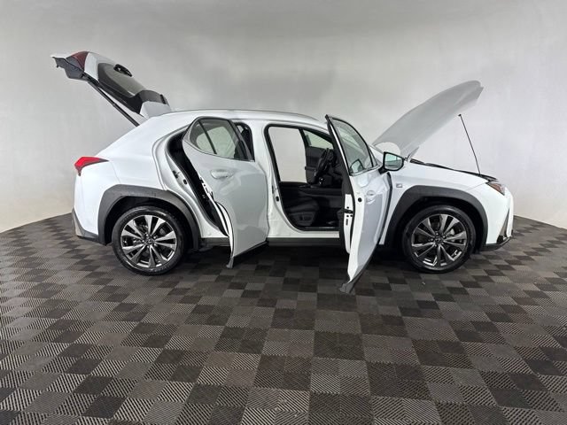 Used 2019 Lexus UX 200 F Sport w/ F Sport Premium Package FWD image 15